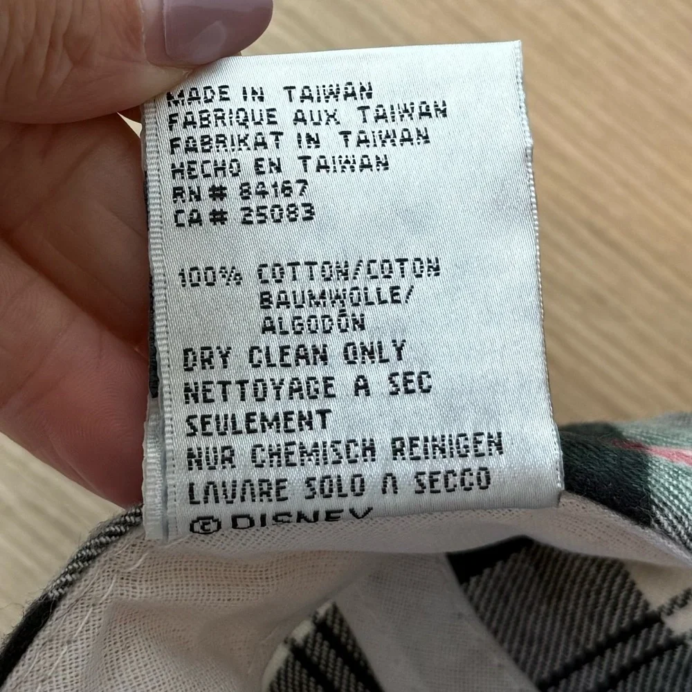 Disney Vintage Winnie the Pooh Hat Baseball Cap Plaid Winter Snowflake New - Picture 6 of 6